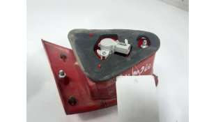 PILOTO TRASERO DERECHO INTERIOR ALFA ROMEO 147 (2002-2010) 1.9 JTD 16V (937.AXG1B, 937.BXG1B) 140CV 1910CC - L.5194587 / 46 2