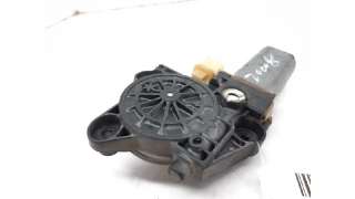 MOTOR ELEVALUNAS TRASERO IZQUIERDO MERCEDES-BENZ CLASE C (2000-2003) C 200 CDI (203.004) 116CV 2148CC - L.5281864 / 0130822