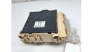 CAJA RELES / FUSIBLES TOYOTA AURIS (2012-2018) 1.8 HYBRID (ZWE186) 99CV 1798CC - L.5287484 / 8273012X81 2