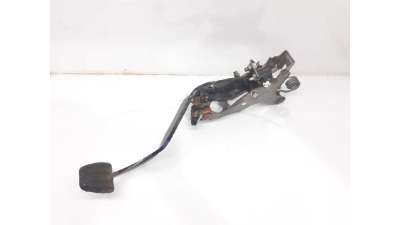 PEDAL EMBRAGUE TOYOTA AURIS (2012-2018) - L.5290235 / 041113