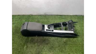 APOYABRAZOS CENTRAL AUDI A4 (2007-2015) - L.5291146 / 8W1863241B