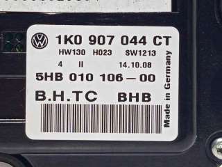 PILOTO TRASERO DERECHO VOLKSWAGEN PASSAT (1988-1989) 1.6 72CV 1595CC - L.5302281 / 357945112