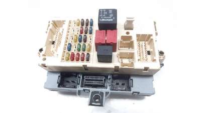 CAJA RELES / FUSIBLES FIAT STILO MULTI WAGON (2003-2008) 1.6 16V 103CV 1596CC - L.5330652 / 51715857