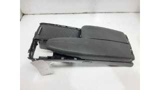 APOYABRAZOS CENTRAL MERCEDES-BENZ CLASE C (2007-2008) C 220 CDI (204.008) 170CV 2148CC - L.5412427 / A2046800639