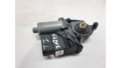 MOTOR ELEVALUNAS TRASERO IZQUIERDO VOLKSWAGEN PASSAT (1998-2000) 1.9 TDI 115CV 1896CC - L.5474134 / 1J4959811DFKZ