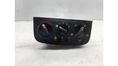 MANDO CALEFACCION /  AIRE ACONDICIONADO OPEL CORSA C (2003-2009) 1.3 CDTI (F08, F68) 70CV 1248CC - L.5477053 / 09196202