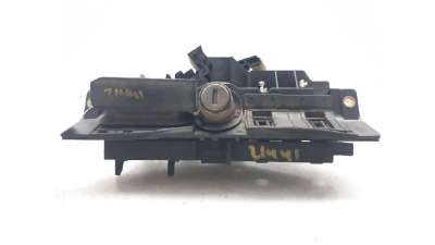 MANETA EXTERIOR PORTON AUDI A3 (1997-2001) 1.9 TDI 110CV 1896CC - L.5629796 / 8D9827576BFKZ