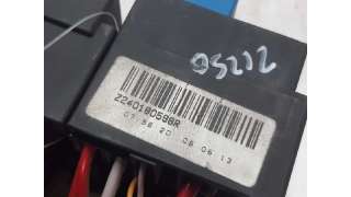 CAJA RELES / FUSIBLES RENAULT CLIO IV (2012-) 1.2 16V 73CV 1149CC - L.5633022 / Z240180598R
