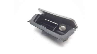 CENICERO BMW 1 (2004-2007) 8 D 22CV 995CC - L.5684573 / 51169137621
