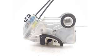 CERRADURA PUERTA DELANTERA DERECHA OTROS VEHICULOS - L.5800034 / 6903002600