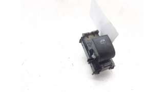 MANDO ELEVALUNAS DELANTERO DERECHO OTROS VEHICULOS - L.5800087 / 848100K080