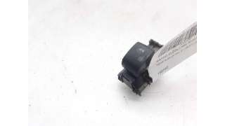 MANDO ELEVALUNAS DELANTERO DERECHO OTROS VEHICULOS - L.5800087 / 848100K080