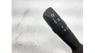 MANDO LUCES OTROS VEHICULOS - L.5800093 / 0K66017J293 2