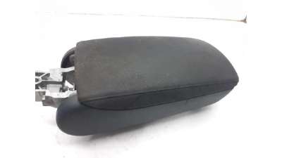 APOYABRAZOS CENTRAL AUDI A6 (2004-2008) 2.4 177CV 2393CC - L.5822025 / 4F0864114B