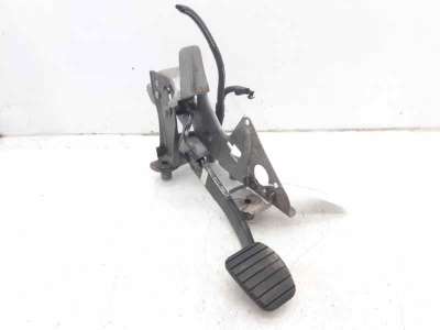 PEDAL FRENO RENAULT CAPTUR (2013-) 1.5 DCI 90 90CV 1461CC - L.5865224 / 465013423R