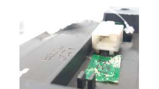 LUZ CENTRAL DE FRENO HYUNDAI SANTA FÉ I (2001-2006) 2.0 CRDI 4X4 113CV 1991CC - L.5902589 / 9275026020YD 2