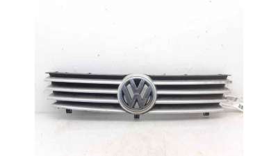 REJILLA DELANTERA VOLKSWAGEN POLO (1995-1999) 60 1.4 60CV 1390CC - L.6184526 / 6N0853651EFKZ