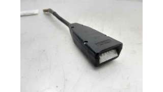 ANCLAJE CINTURON DELANTERO DERECHO OTROS VEHICULOS - L.6209815 / 111587755B