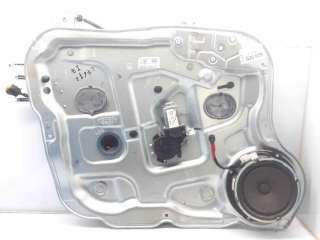 ELEVALUNAS DELANTERO IZQUIERDO HYUNDAI SANTA FÉ II (2005-2015) - L.6317414 / 824502B000