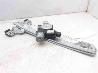 ELEVALUNAS TRASERO IZQUIERDO OPEL MOKKA / MOKKA X (2012-) - L.6358591 / 95920040