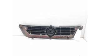 REJILLA DELANTERA OPEL VECTRA B (1995-1998) 1.7 TD (F19) 82CV 1686CC - L.6361737 / 90568226