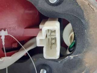 PILOTO TRASERO DERECHO INTERIOR HYUNDAI SANTA FÉ II (2006-2009) 2.2 CRDI GLS 150CV 2188CC - L.6400475 / 924062B000