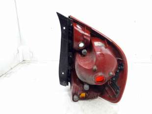 PILOTO TRASERO DERECHO HYUNDAI ACCENT II (2000-2005) 1.3 86CV 1341CC - L.6453970 / 92402257 2