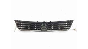 REJILLA DELANTERA VOLKSWAGEN PASSAT (1998-2000) 1.9 TDI 115CV 1896CC - L.6496169 / 3B0853653FFKZ 2