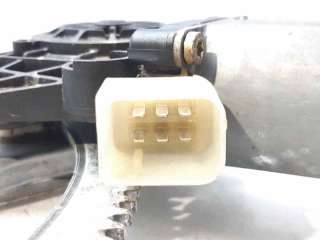 ELEVALUNAS DELANTERO DERECHO MERCEDES-BENZ CLASE C (1997-2000) C 220 CDI (202.133) 125CV 2151CC - L.6536846 / 0130821709