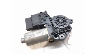 MOTOR ELEVALUNAS TRASERO DERECHO VOLKSWAGEN GOLF IV (1997-2004) 1.6 100CV 1595CC - L.6596954 / 0130821766 2