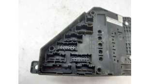CAJA RELES / FUSIBLES LAND ROVER FREELANDER (2000-2006) 2.0 TD4 4X4 112CV 1951CC - L.6614616 / YQE000380 2