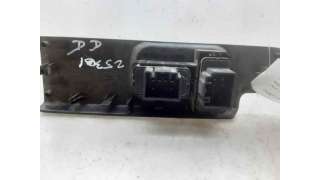 MANDO ELEVALUNAS DELANTERO DERECHO LAND ROVER FREELANDER (2000-2006) 2.0 TD4 4X4 112CV 1951CC - L.6614670 / 1W6T14A701AA