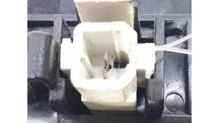 PILOTO MATRICULA RENAULT TRAFIC II CAJA/CHASIS (2001-) 2.0 (EL0A) 120CV 1998CC - L.6694772 / 8200434687