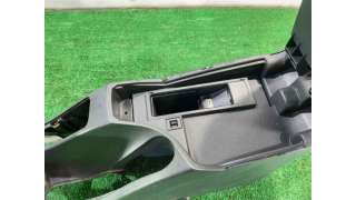 APOYABRAZOS CENTRAL SEAT ALTEA (2009-) 1.6 TDI 105CV 1598CC - L.6700943 / 5P0864251D