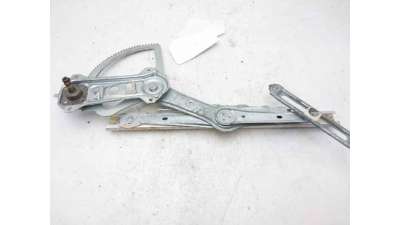 ELEVALUNAS DELANTERO DERECHO MERCEDES-BENZ CLASE C (1993-2000) C 220 D (202.121) 95CV 2155CC - L.6716373 / 2027201246