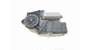 MOTOR ELEVALUNAS DELANTERO DERECHO VOLKSWAGEN PASSAT (1996-2000) 1.9 TDI 110CV 1896CC - L.6743738 / 0130821694