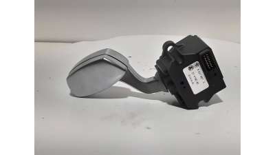 CAJA RELES / FUSIBLES RENAULT ESPACE IV (2002-) 2.2 DCI (JK0H) 150CV 2188CC - L.6762540 / 8200426353