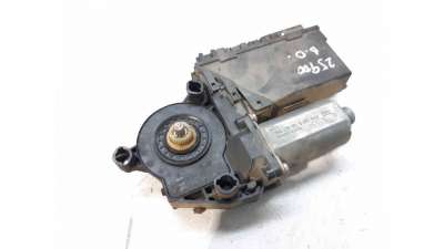 MOTOR ELEVALUNAS DELANTERO DERECHO AUDI A4 AVANT (2004-2008) 2.0 TDI 16V 140CV 1968CC - L.6772701 / 0130821764