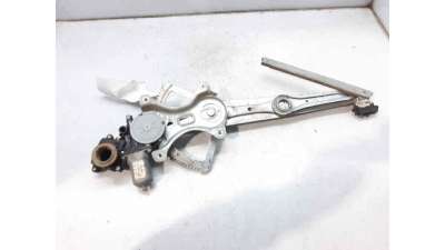ELEVALUNAS TRASERO IZQUIERDO TOYOTA COROLLA VERSO (2005-2009) 2.2 D-4D (AUR10) 136CV 2231CC - L.6789045 / 698400F010