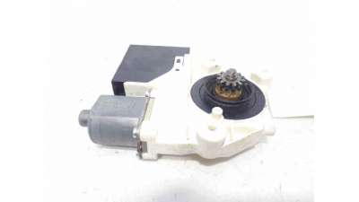 MOTOR ELEVALUNAS TRASERO IZQUIERDO FORD FOCUS II (2004-2012) 2.0 TDCI 136CV 1997CC - L.6818637 / 0130822219