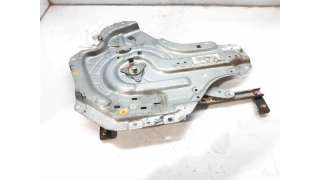 ELEVALUNAS TRASERO IZQUIERDO HYUNDAI ELANTRA SEDÁN (2000-2006) 1.6 107CV 1599CC - L.6849226 / 834012D010