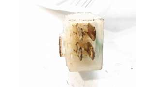MANDO ELEVALUNAS TRASERO DERECHO OTROS VEHICULOS - L.6891504 / 108363