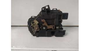 CERRADURA PUERTA DELANTERA IZQUIERDA  VOLKSWAGEN LUPO 1.4 TDI (75 CV) DE 2001 - D.3300891