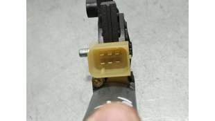 MOTOR ELEVALUNAS TRASERO DERECHO MERCEDES CLASE C  FAMILIAR 2.2 CDI (150 CV) DE 2005 - D.4719278 / 013082207 2