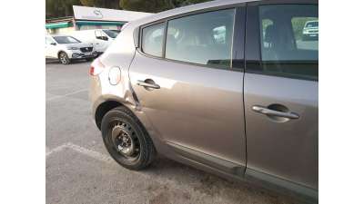 PUERTA TRASERA DERECHA RENAULT MEGANE III BERLINA 5 P 1.6 16V (110 CV) DE 2011 - D.4720149