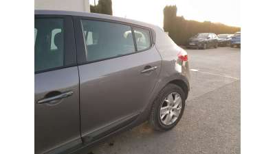 PUERTA TRASERA IZQUIERDA RENAULT MEGANE III BERLINA 5 P 1.6 16V (110 CV) DE 2011 - D.4720151