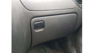 GUANTERA FORD FIESTA BERLINA 1.3 (60 CV) DE 2002 - D.4721545