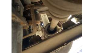 TRANSMISION DELANTERA DERECHA RENAULT CLIO II FASE I 1.2 (58 CV) DE 1998 - D.4721960