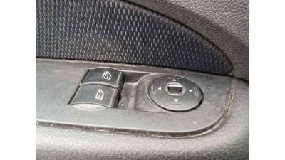 MANDO ELEVALUNAS DELANTERO IZQUIERDO  FORD FOCUS BERLINA 2.0 TDCi (136 CV) DE 2005 - D.4727168