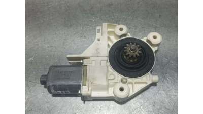 MOTOR ELEVALUNAS DELANTERO IZQUIERDO FORD FOCUS LIM. 2.0 TDCi (136 CV) DE 2008 - D.4729516 / 4M5T14A368